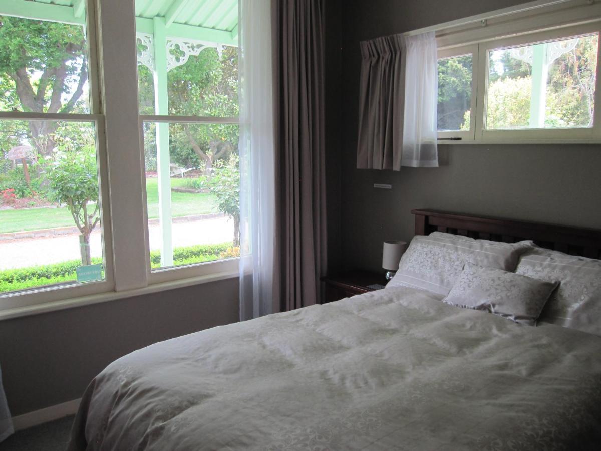 Thyme Out Estate Bed and Breakfast Halcombe Exteriör bild